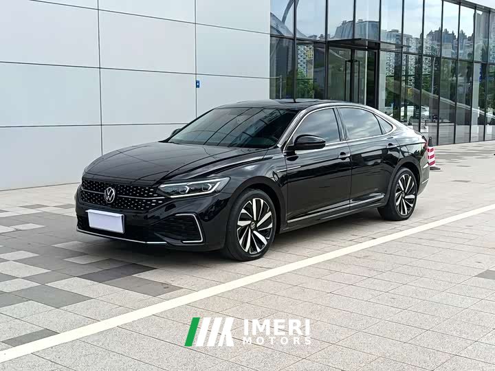 Volkswagen Passat 330TSI Starry Sky Deluxe Edition