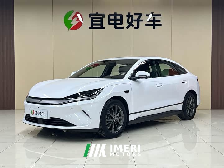 BYD Qin L 2025 EV 470KM leading