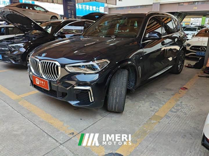 BMW X5 2022 xDrive 40Li Exclusive M Sports Package