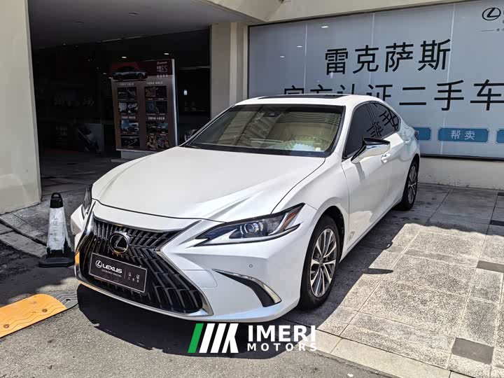 Lexus ES 200 Excellence Edition