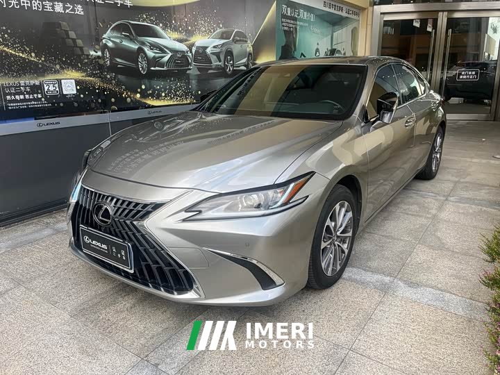 Lexus ES 200 Excellence Edition