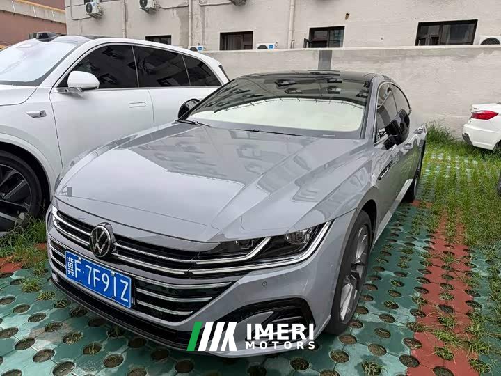 FAW-Volkswagen CC 380TSI eye-catching version