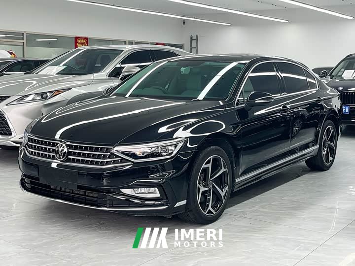 Volkswagen Magotan 2 Million Edition 330TSI DSG Leading