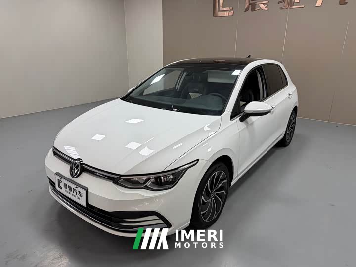 Volkswagen Golf 2021 200TSI DSG Pro