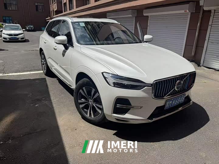 Volvo XC60 B5 AWD Luxury Edition