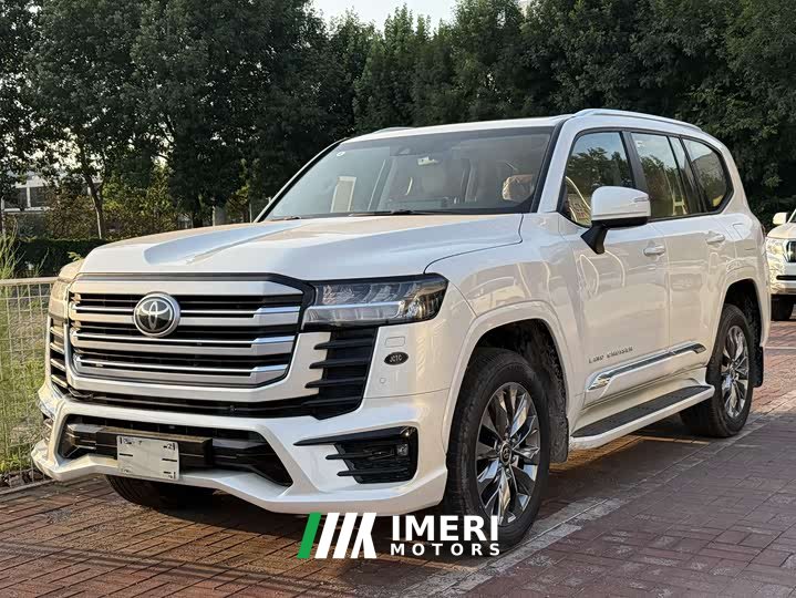 Toyota Land Cruiser (imported) 3.3T diesel version
