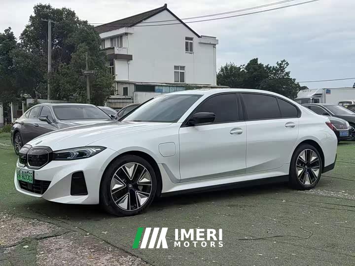 BMW i3 eDrive 40L Night Sports Package