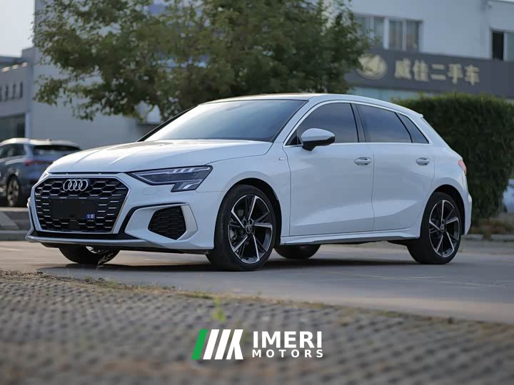 Audi A3 2022 Sportback 35 TFSI stylish and sporty