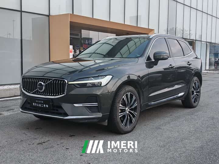 Volvo XC60 2022 B5 four-wheel drive Zhiyuan Deluxe Edition