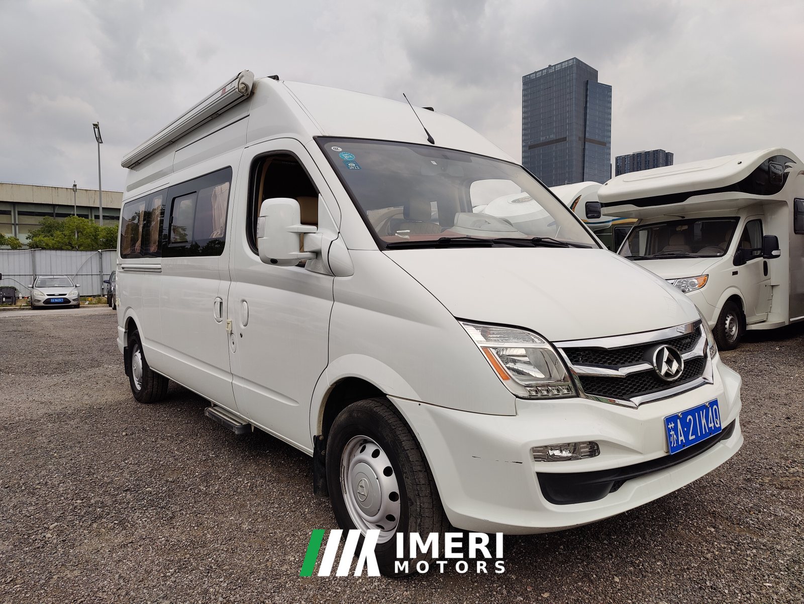 Maxus 17 B 2.5T