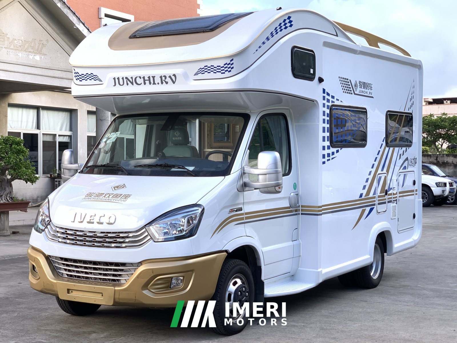 RV 3.0T