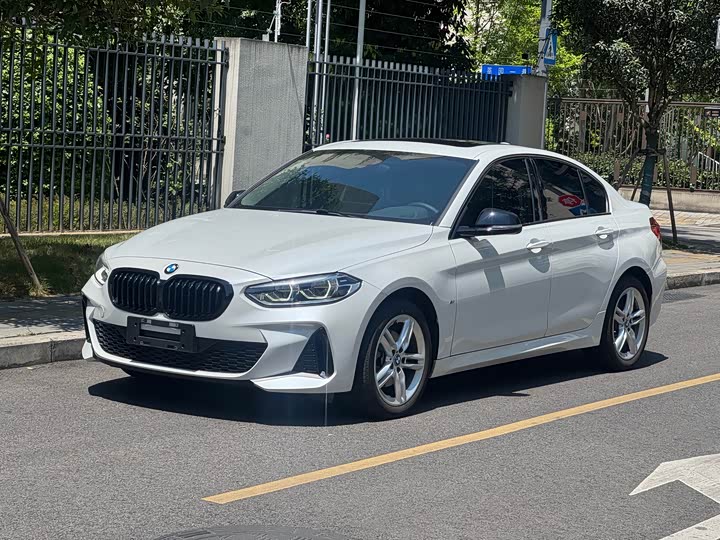 BMW 1 Series 2021 facelift 120i M Sports Night Edition