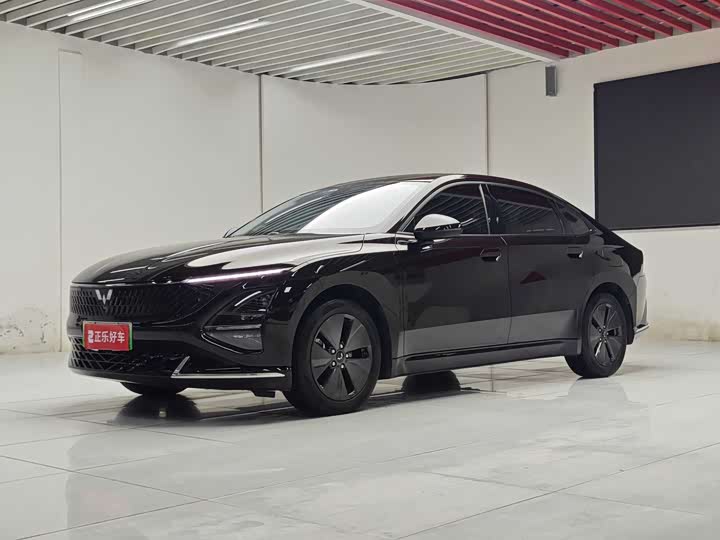 Wuling Starlight 2023 70 Standard Edition