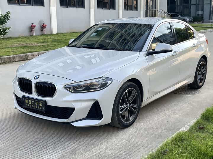 BMW 1 Series 2021 facelift 120i M sports version