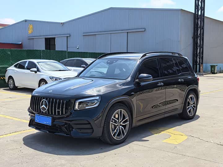Mercedes-Benz GLB AMG 2023 AMG GLB 35 4MATIC