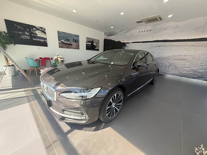 Volvo S90 2024 B5 Zhiyi Deluxe Edition