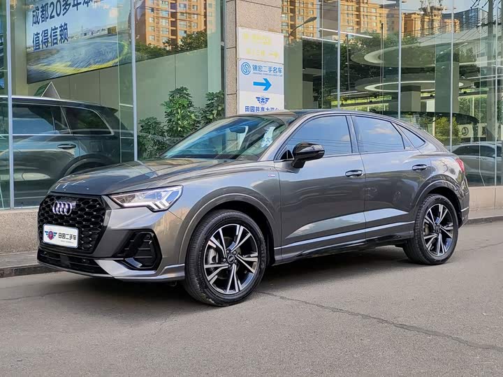 Audi Q3 Sportback 2022 40 TFSI Fashion Model
