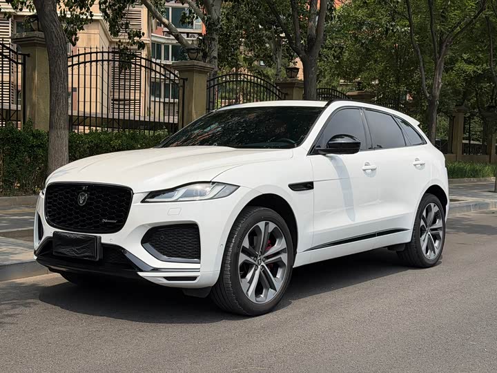 Jaguar F-PACE 2024 P250 R-Dynamic HSE