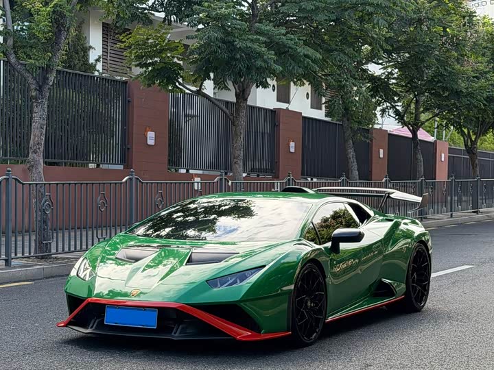 Huracán 2021 Huracán STO