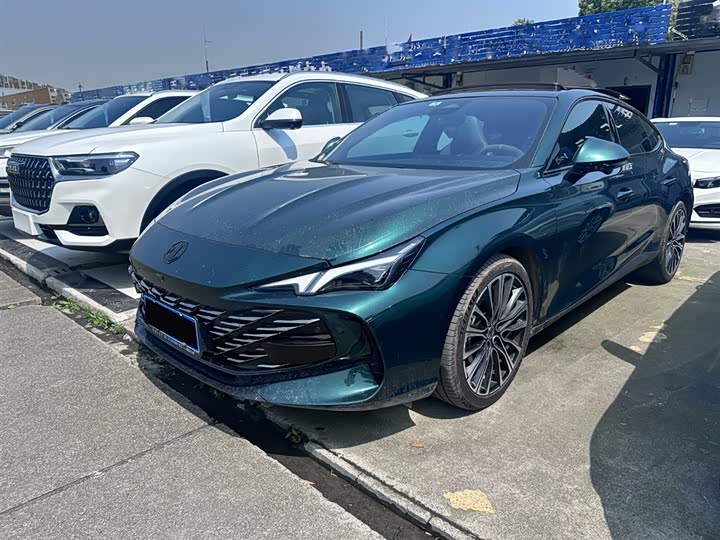MG7 2023 2.0T Automatic Beauty Hunting Exclusive Edition