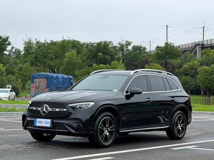 Mercedes-Benz GLC 2025 facelift GLC 260 L 4MATIC luxury model