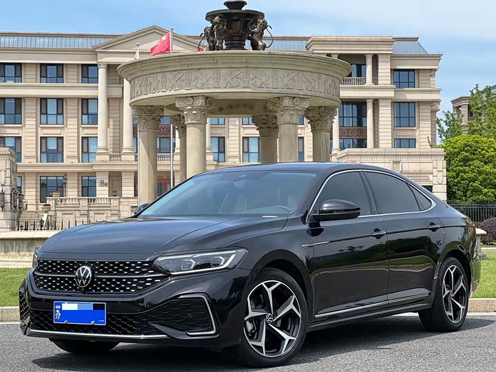Passat 2023 facelift 330TSI Starry Sky Deluxe Edition