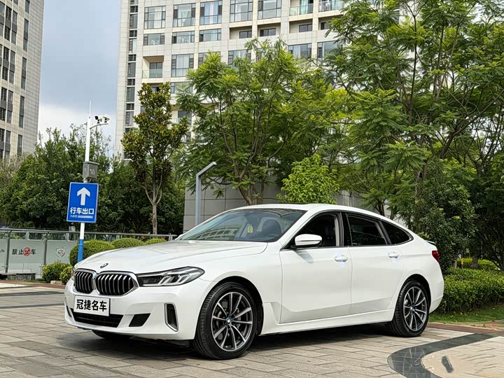 BMW 6 Series GT 2021 630i Luxury Design Package