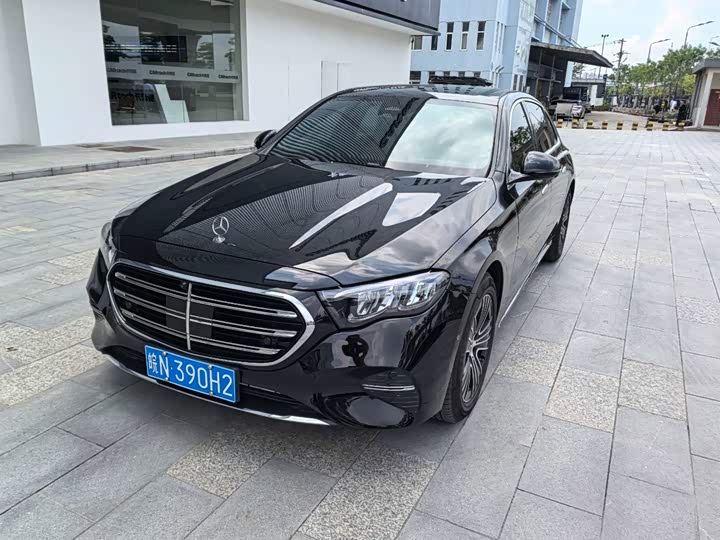 Mercedes-Benz E-Class 2026 E 260 L Classic Edition