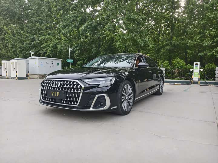 Audi A8 2024 A8L 50 TFSI quattro Premium Selection
