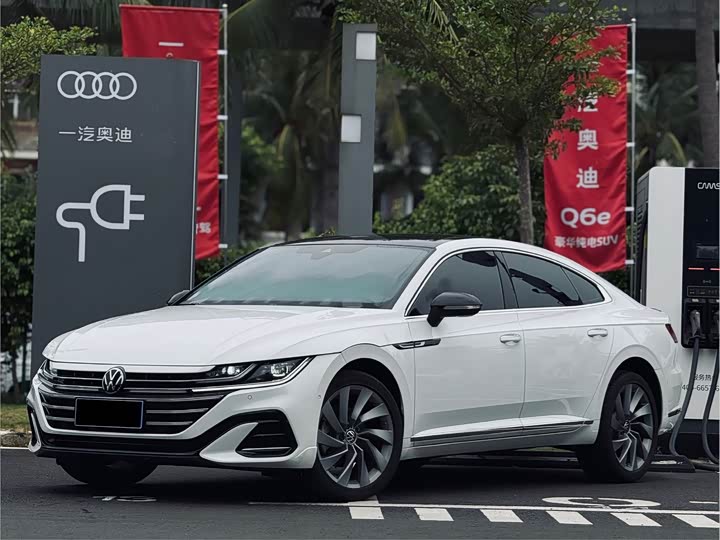 FAW-Volkswagen CC 2024 380TSI eye-catching version