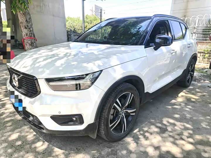 Volvo XC40 2021 T4 four-wheel drive Zhiya Luxury Edition