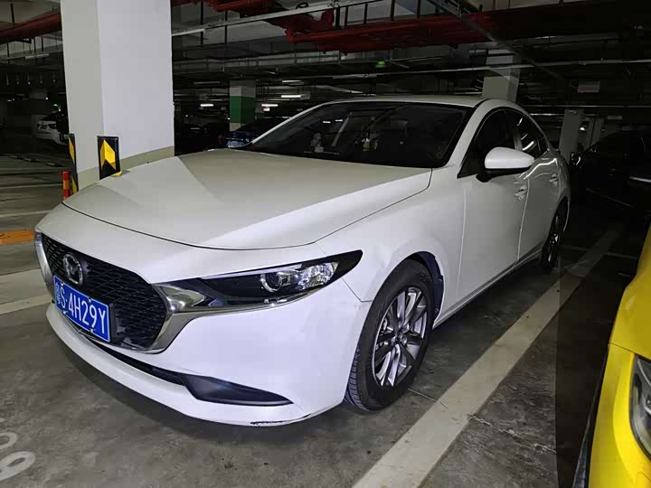 Mazda 3 Axela 2023 2.0L Automatic Entry Trim
