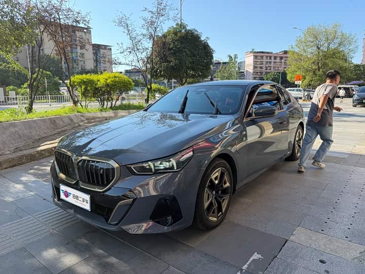 BMW i5 2024 eDrive 35L Exclusive M Sports Package