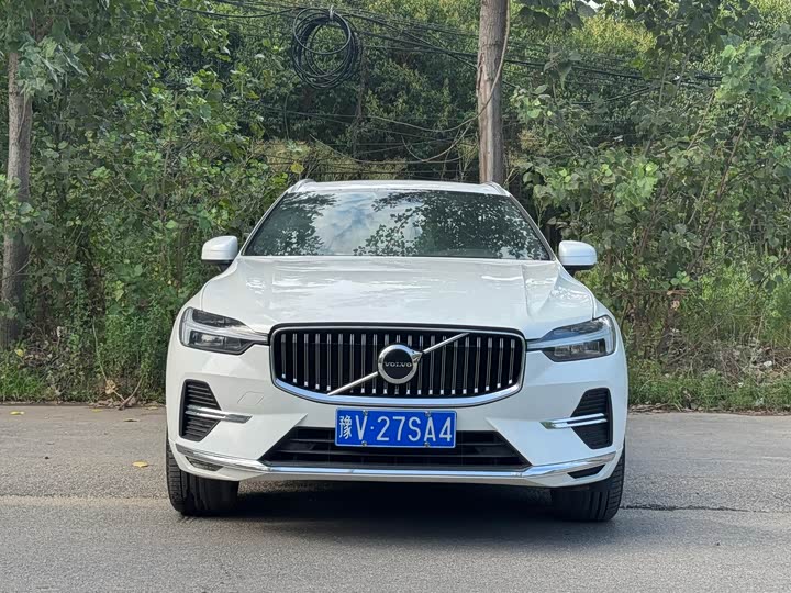 Volvo XC60 2022 B5 AWD Luxury Edition