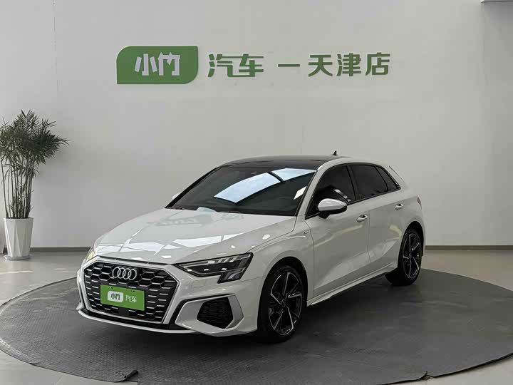 Audi A3 2023 Sportback 35 TFSI stylish and sporty