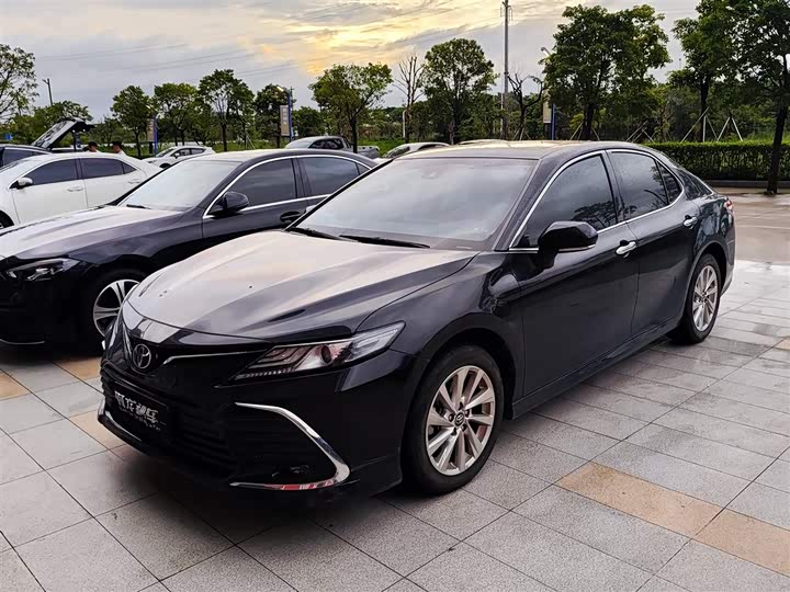 Camry 2021 2.0G Luxury Edition