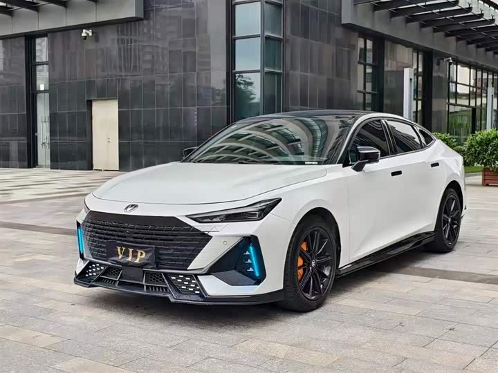 Changan UNI-V 2023 1.5T sports version