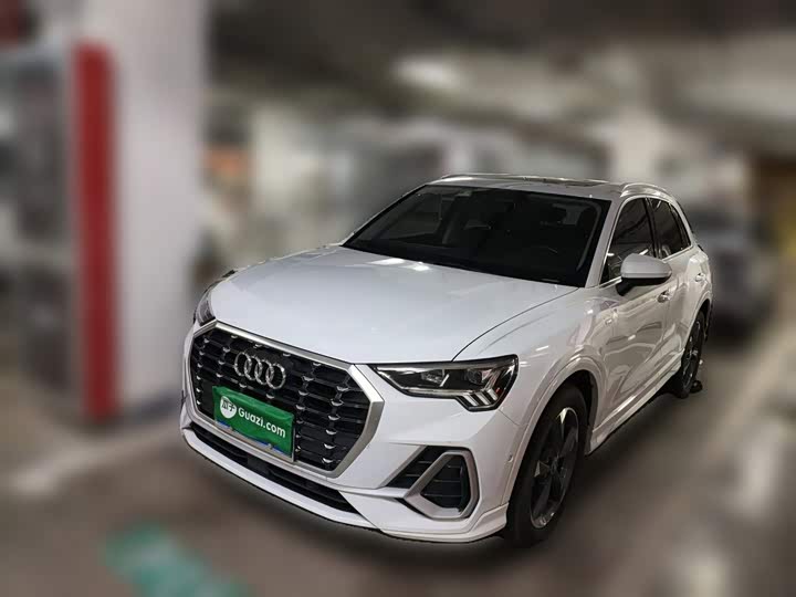 Audi Q3 2021 35 TFSI Fashionable and Dynamic