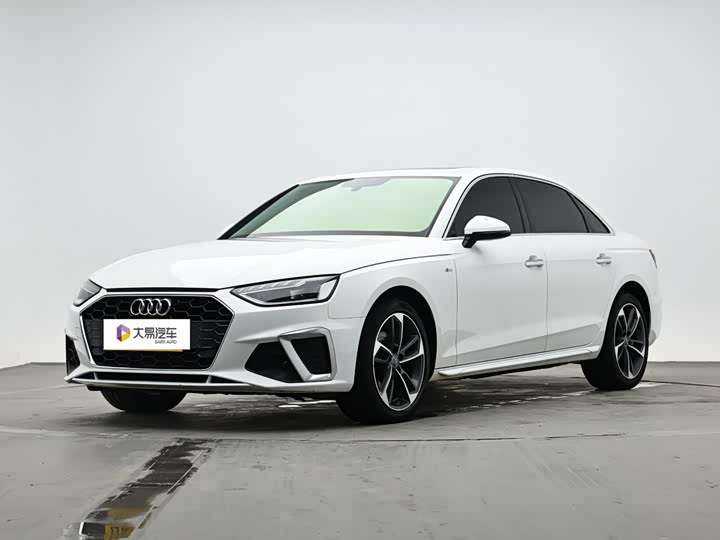 Audi A4L 2022 40 TFSI Fashionable and Dynamic