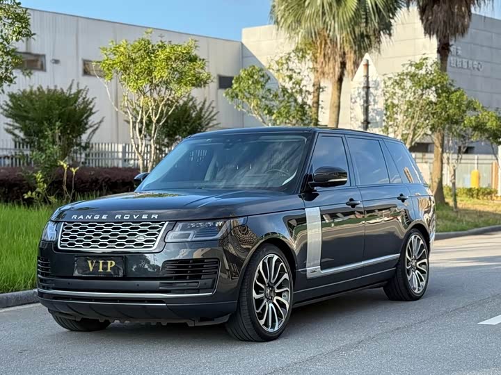 Range Rover 2022 3.0 L6 400PS Legendary Extended Classic Edition