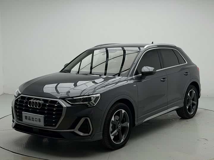 Audi Q3 2022 35 TFSI Fashionable and Dynamic