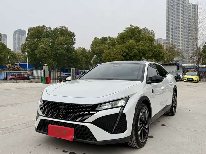 Peugeot 408X 2023 Charming Edition