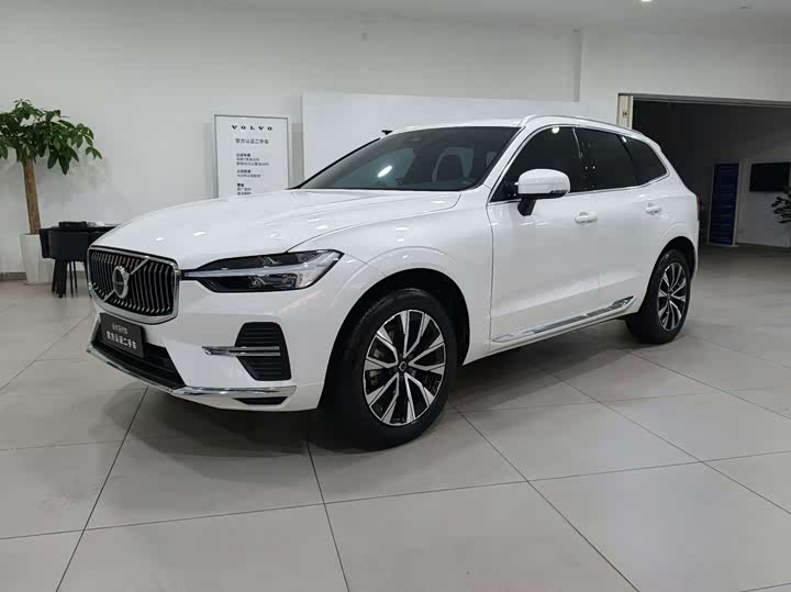 Volvo XC60 2023 B5 four-wheel drive Zhiyuan Deluxe Edition