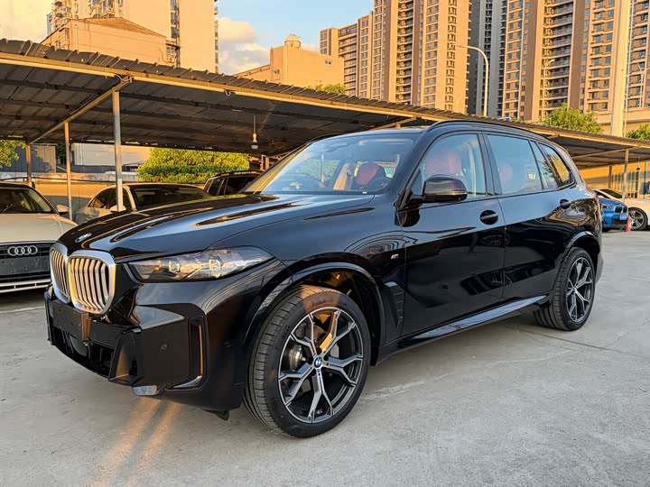 BMW X5 2026 Facelift xDrive 30Li Exclusive M Sports Night Package