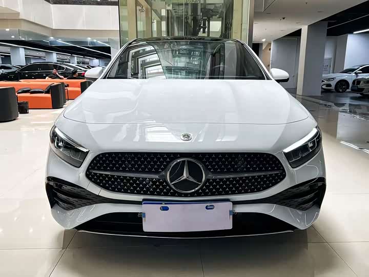 Mercedes-Benz A-Class 2025 A 200 L Fashion
