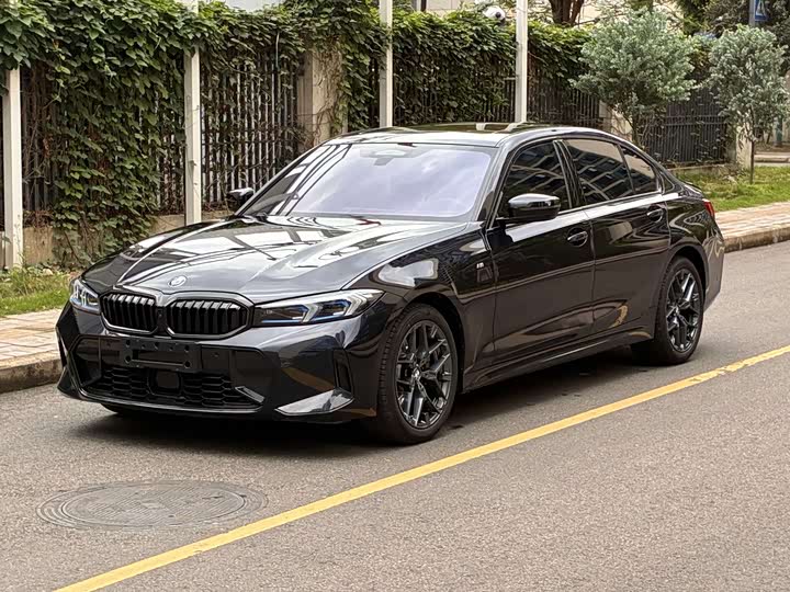 BMW 3 Series 2025 330Li Exclusive M Sports Night Package