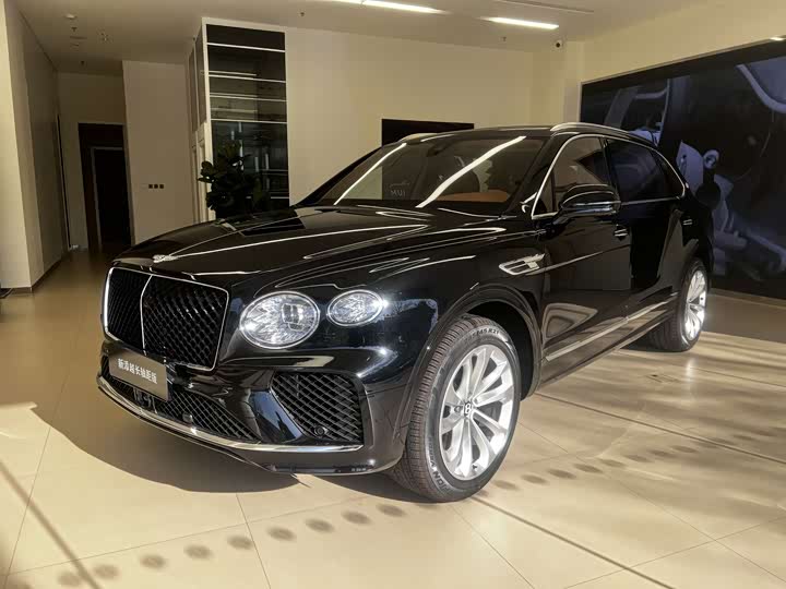 Bentayga 2025 4.0T V8 Long Wheelbase Art Edition