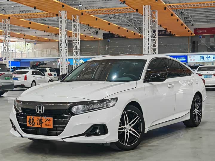 Accord 2022 260TURBO Magic Night Premium Edition