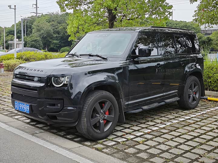 Land Rover Defender 2025 110 3.0T P400 X-Dynamic HSE