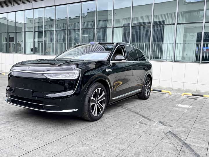 2025 AITOM7 2026 Model Extended Range Ultra4WD Edition 5-seat(192Line LiDAR∩╝ë